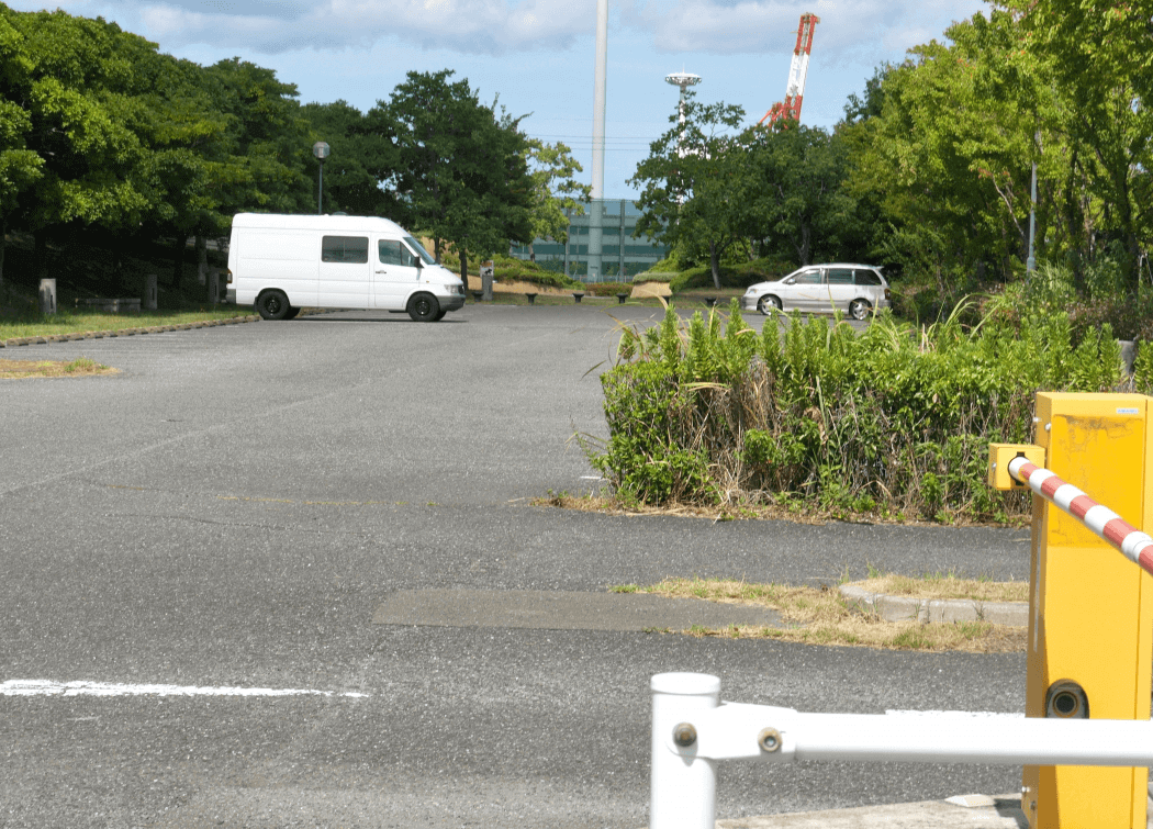福岡県みなと100年公園駐車場2